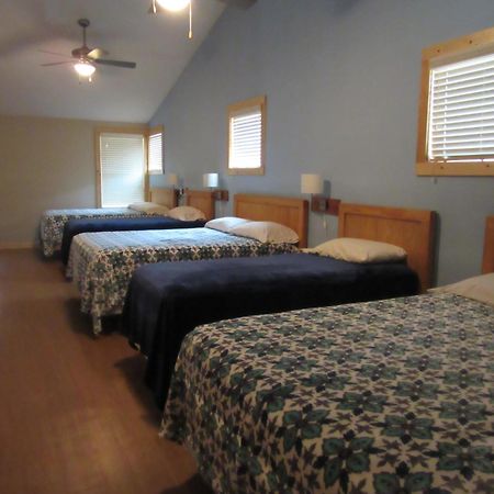 Seven Bluff Cabins Concan Buitenkant foto