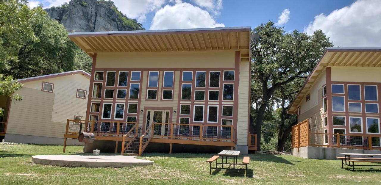 Seven Bluff Cabins Concan Buitenkant foto