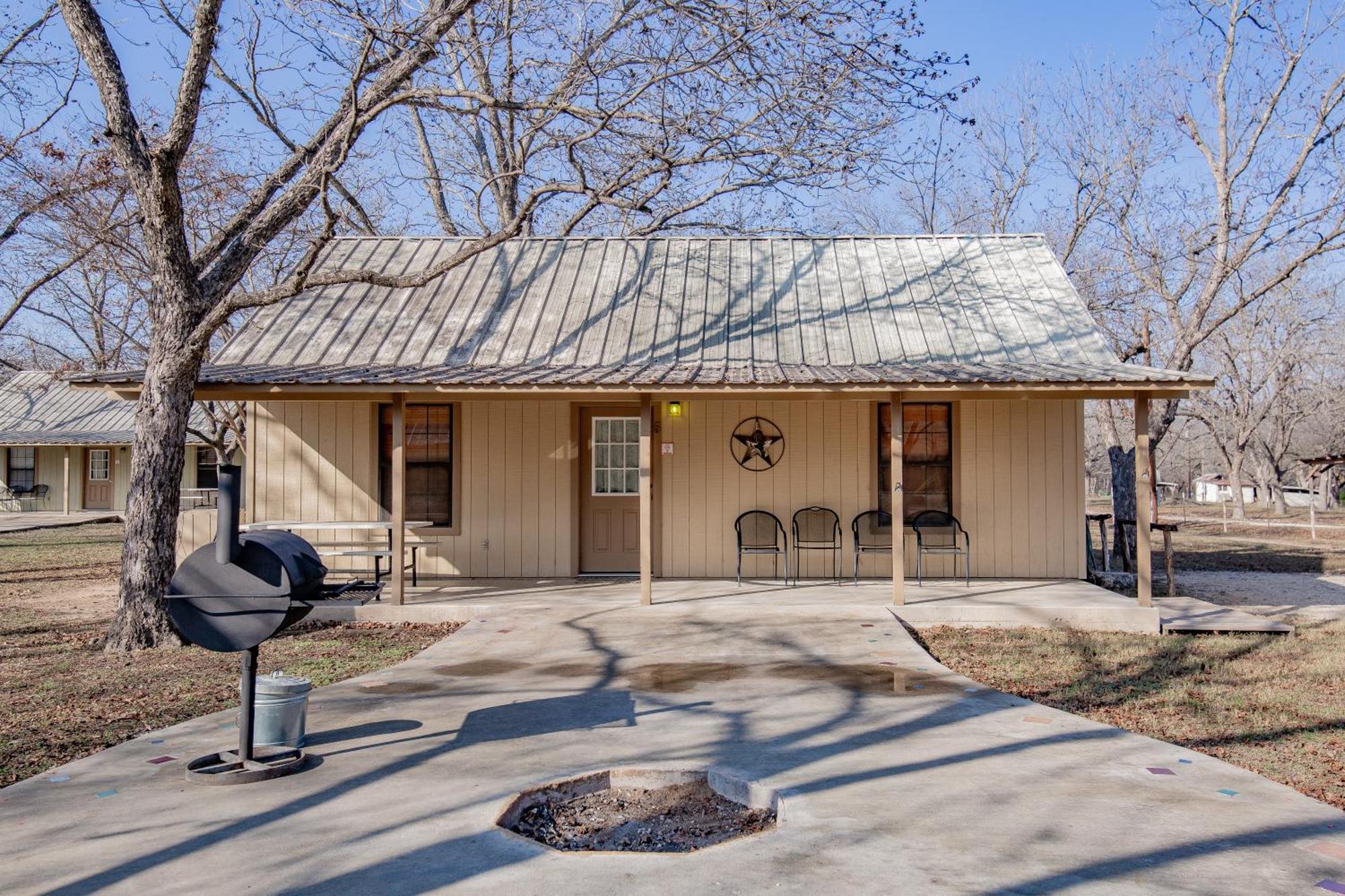 Seven Bluff Cabins Concan Buitenkant foto