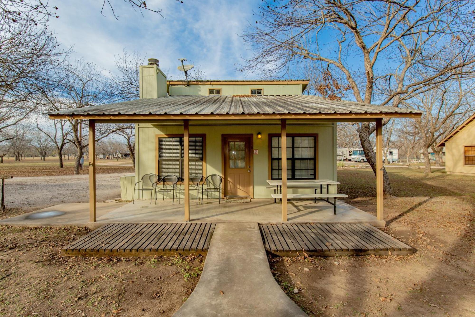 Seven Bluff Cabins Concan Buitenkant foto